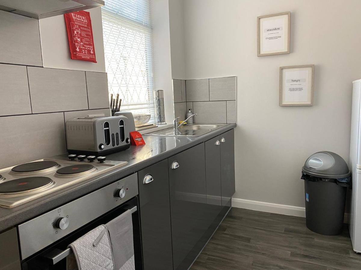 Blackpool Sleepover Apartment 4 Free Parking Sleeps 6 מראה חיצוני תמונה