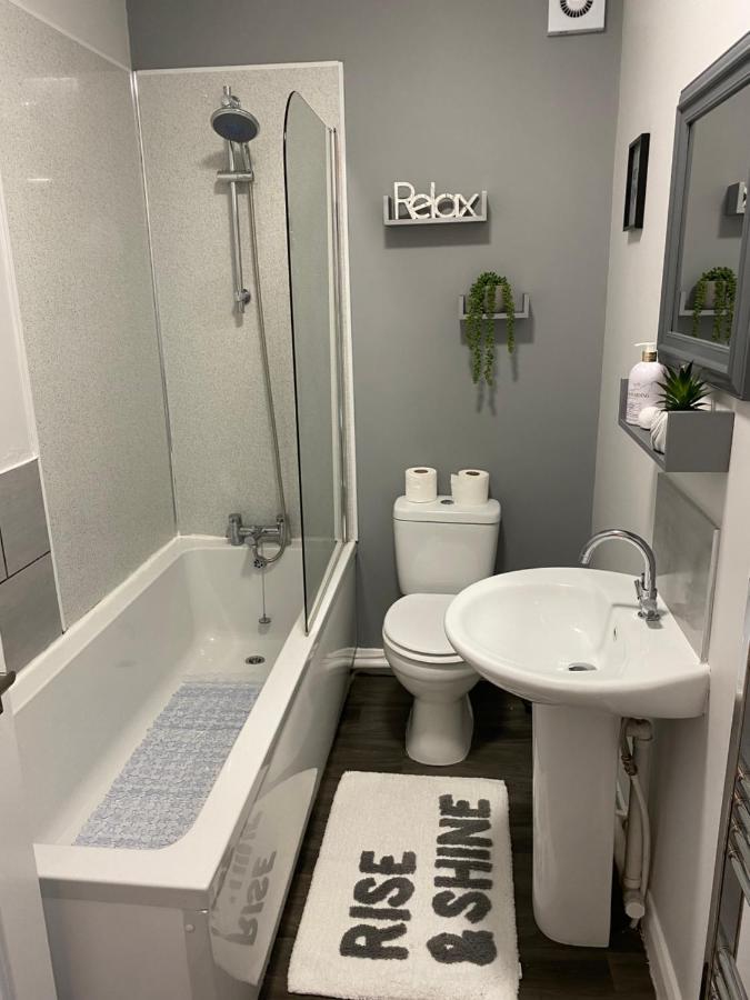 Blackpool Sleepover Apartment 4 Free Parking Sleeps 6 מראה חיצוני תמונה